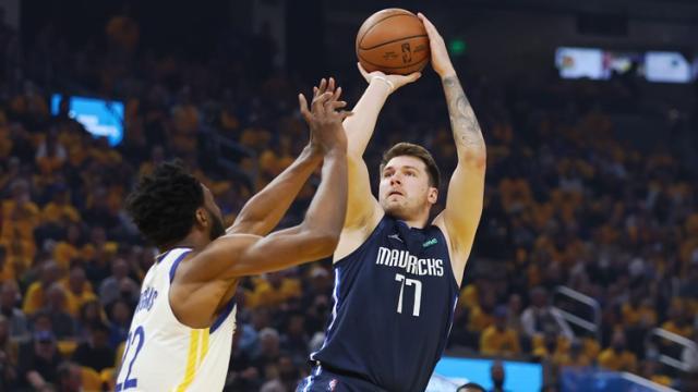 博鱼体育入口-飚中21记三分的独行侠 还是死在了三分线上