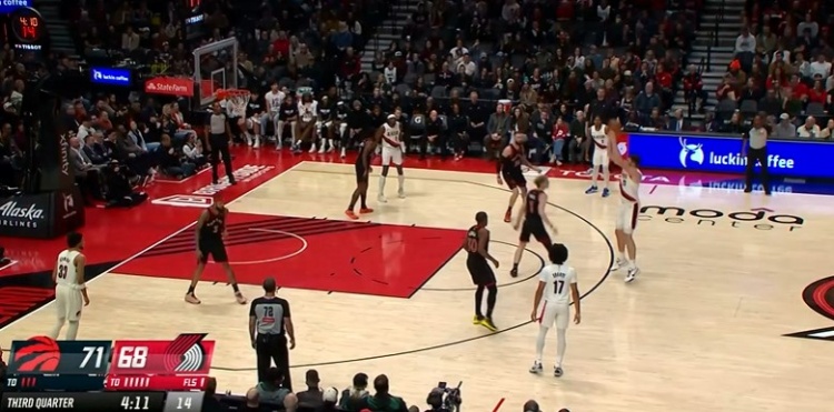 博鱼BOYU SPORTS-重炮！克林根再获空位 三分命中帮助球队扳平比分